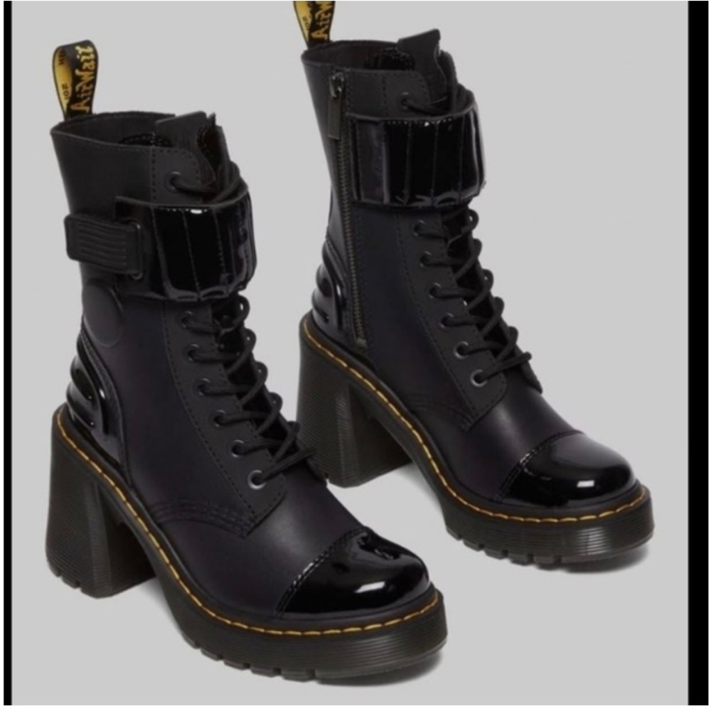 Dr. Marten Gaya 10 eye heeled boots